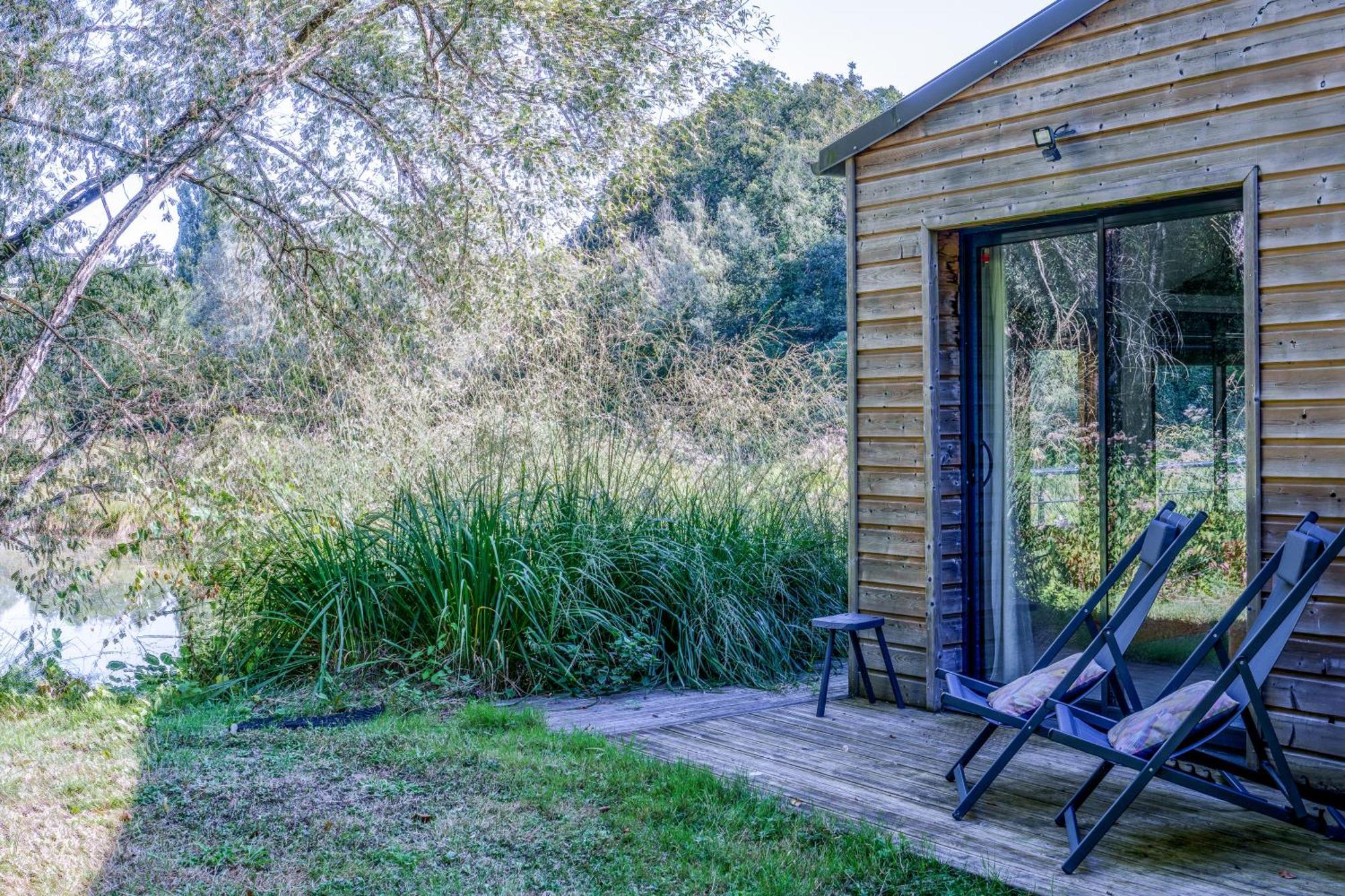 La Cabane Du Pont Du Douet Mazières-de-Touraine Esterno foto