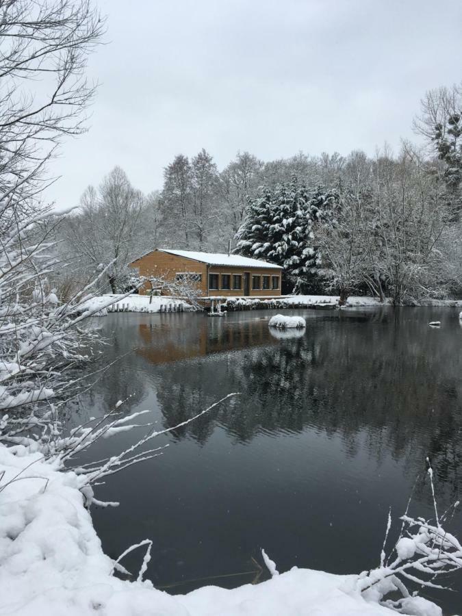 La Cabane Du Pont Du Douet Mazières-de-Touraine Esterno foto